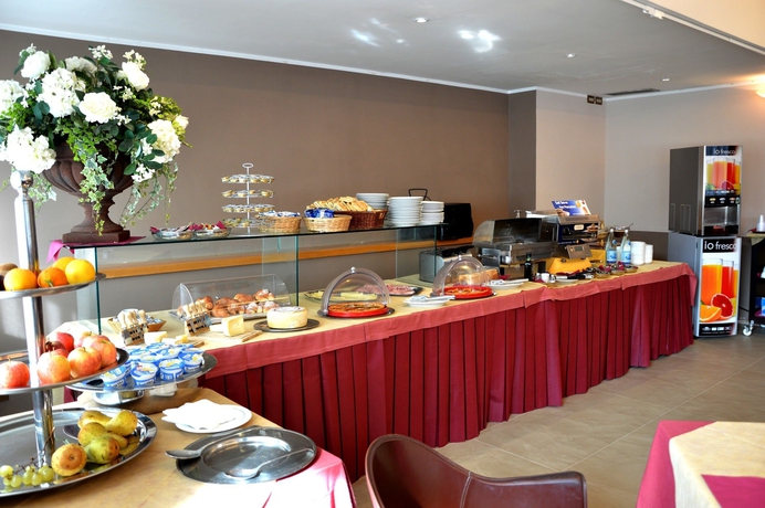 Imagen del bar/restaurante del Hotel President, Prato. Foto 4