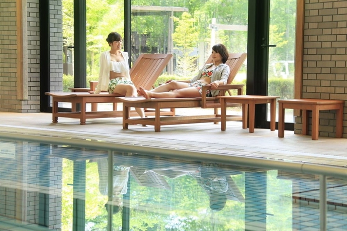 Imagen de la piscina del Hotel President Resort Karuizawa. Foto 18