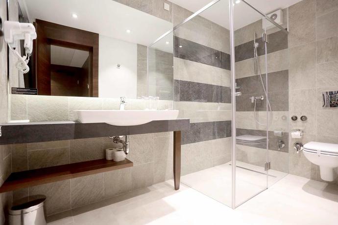 Imagen de la habitación del Hotel President Sarajevo. Foto 5