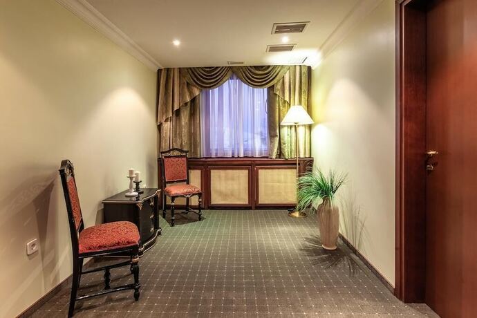 Imagen de la habitación del Hotel President, Tium&eacute;n. Foto 17
