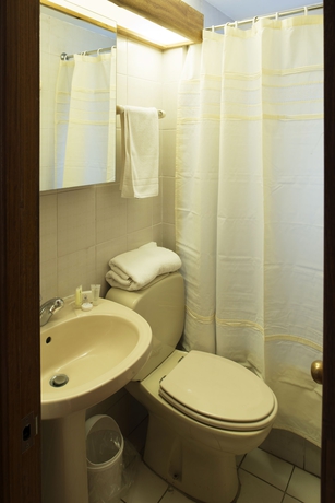 Imagen de la habitación del Hotel Presidente Edificio Santiago. Foto 13
