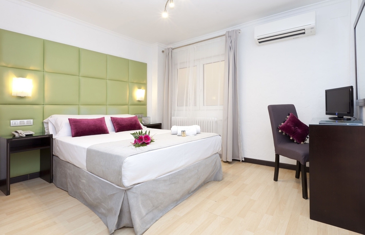 Imagen de la habitación del Hotel Presidente, Granada. Foto 6