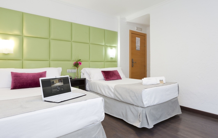 Imagen de la habitación del Hotel Presidente, Granada. Foto 7