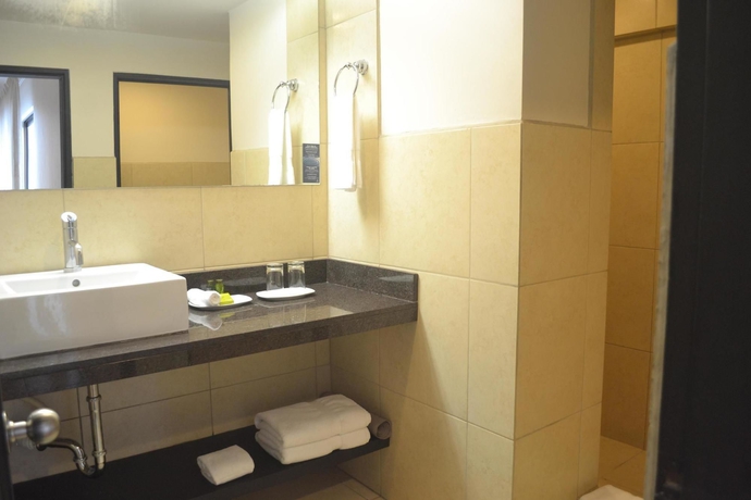 Imagen de la habitación del Hotel Presidente, San José. Foto 6