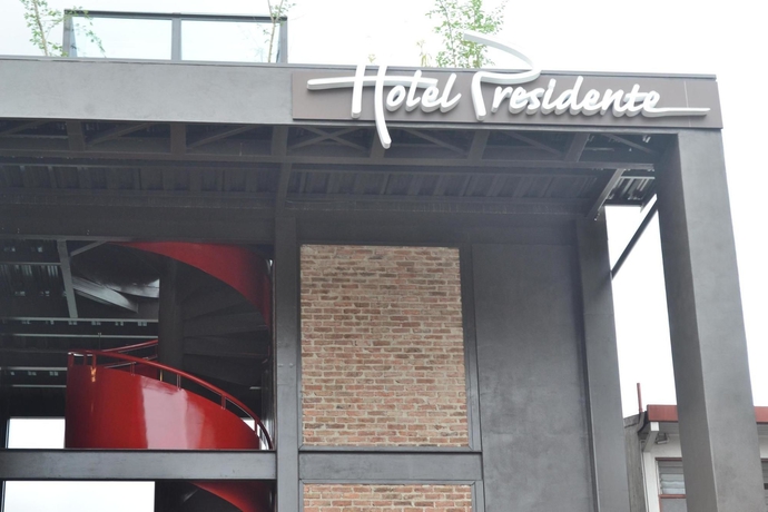 Imagen del bar/restaurante del Hotel Presidente, San José. Foto 3