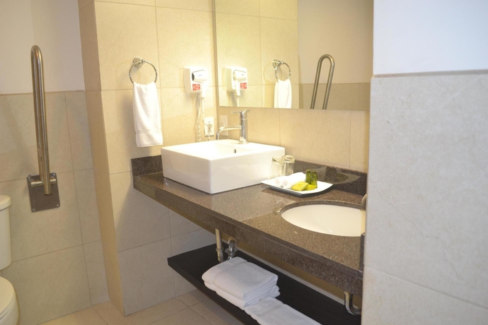 Imagen de la habitación del Hotel Presidente, San José. Foto 10