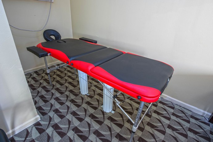 Imagen de la habitación del Hotel Presidential Inn and Suites. Foto 9