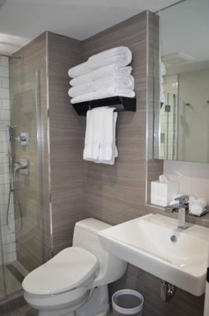 Imagen de la habitación del Hotel Presidio Parkway Inn. Foto 13