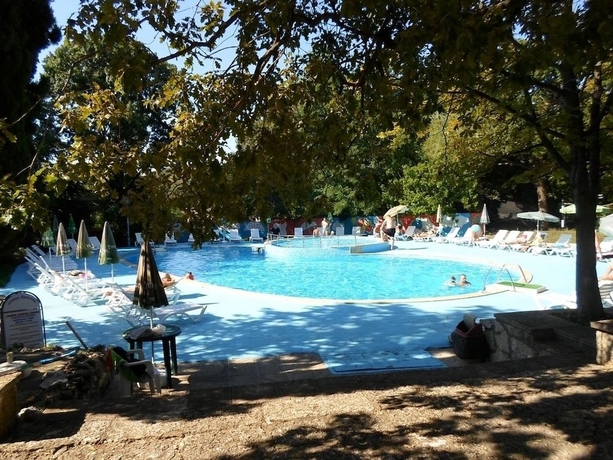 Imagen de la piscina del Hotel Preslav All Inclusive. Foto 19