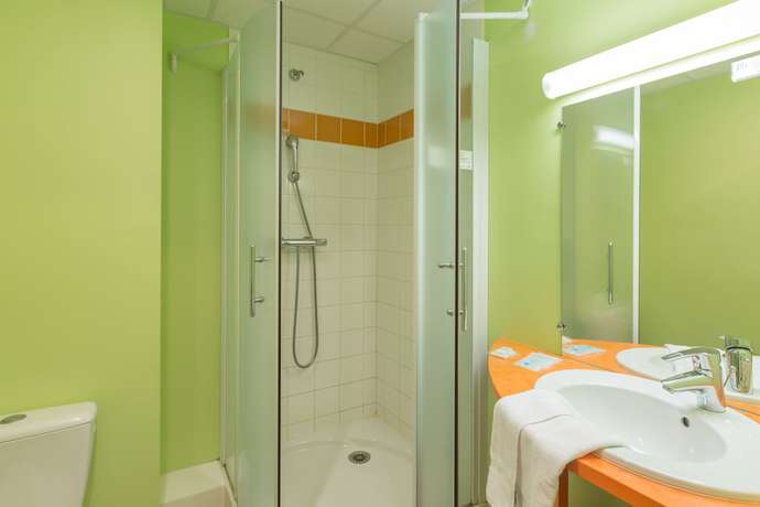 Imagen de la habitación del Hotel Pressoir H&ocirc;tel, Saint-Calais. Foto 20