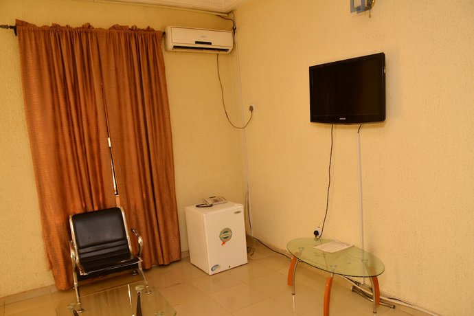 Imagen de la habitación del Hotel Prestige Annex. Foto 4