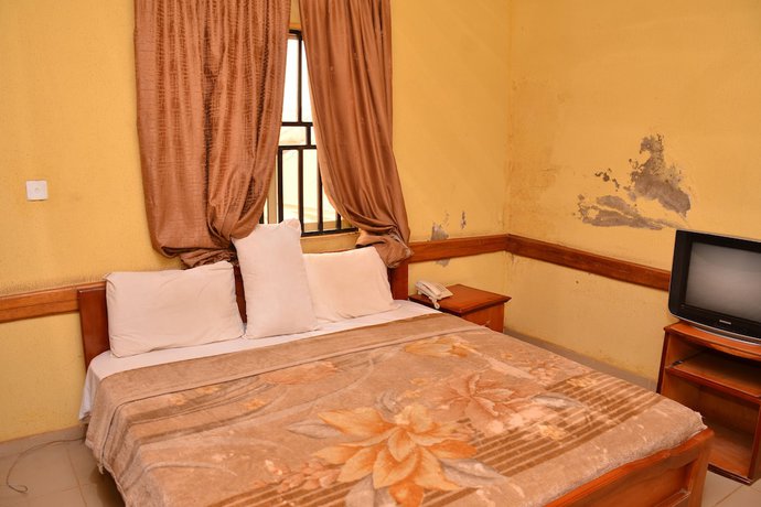 Imagen de la habitación del Hotel Prestige Annex. Foto 7