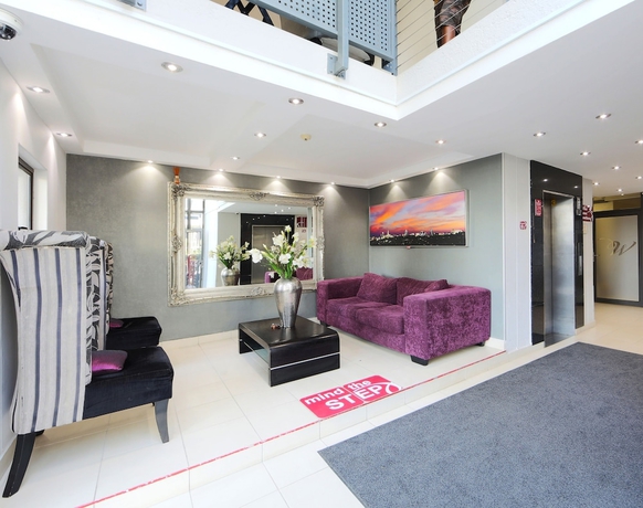 Imagen de los interiores del Hotel Prestige Apartment Sandton At Westpoint. Foto 17