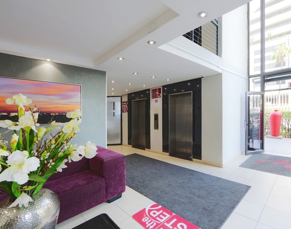 Imagen de los interiores del Hotel Prestige Apartment Sandton At Westpoint. Foto 19