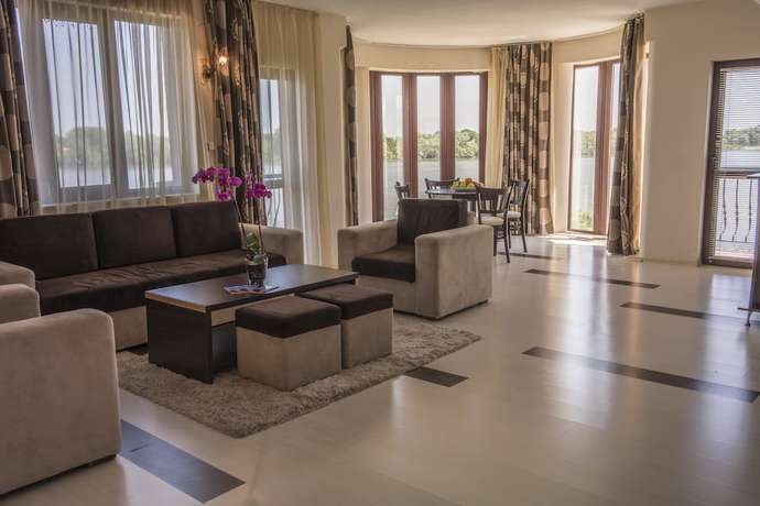 Imagen de los interiores del Hotel Prestige, Belene. Foto 17