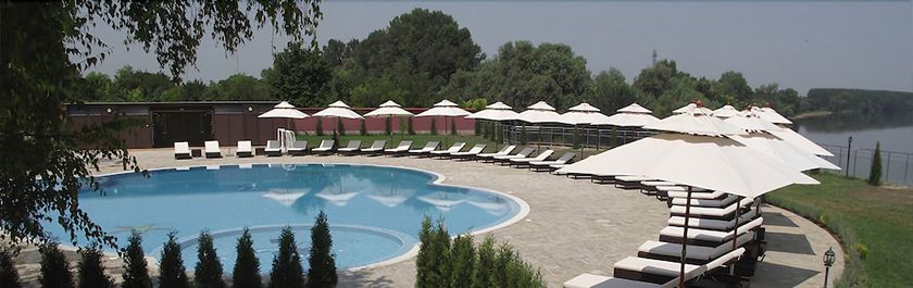 Imagen de la piscina del Hotel Prestige, Belene. Foto 18