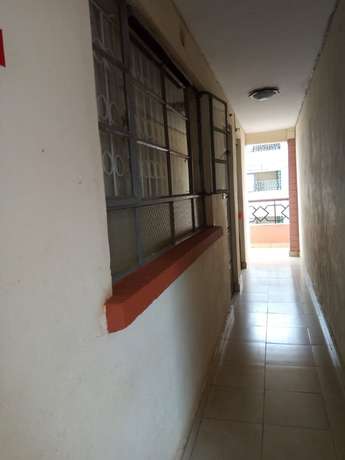 Imagen de los interiores del Hotel Prestige, Ciudad de Meru. Foto 19