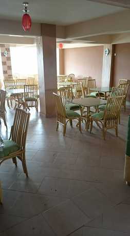 Imagen del bar/restaurante del Hotel Prestige, Ciudad de Meru. Foto 6