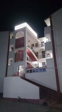 Imagen general del Hotel Prestige, Ciudad de Meru. Foto 2
