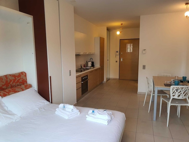 Imagen de la habitación del Hotel Prestige Du Lac Apartments. Foto 9