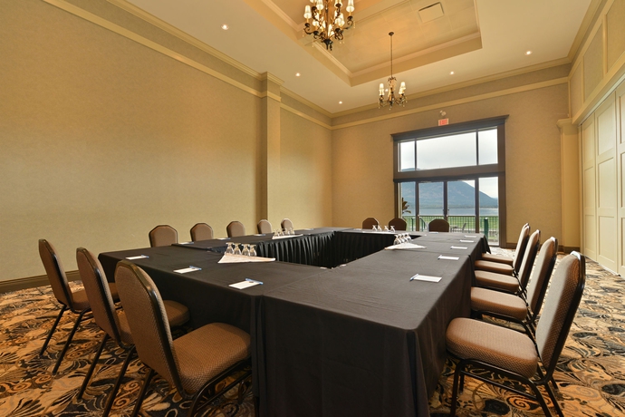 Imagen de los interiores del Hotel Prestige Harbourfront Resort. Foto 13