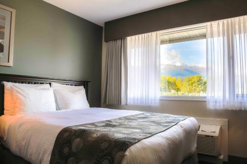 Imagen de la habitación del Hotel Prestige Hudson Bay Lodge and Conference Centre, WorldHotels Crafted Collection. Foto 3