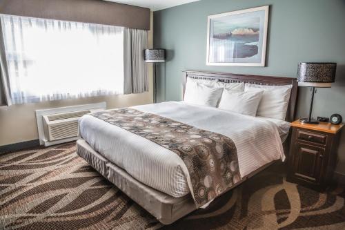 Imagen de la habitación del Hotel Prestige Hudson Bay Lodge and Conference Centre, WorldHotels Crafted Collection. Foto 5