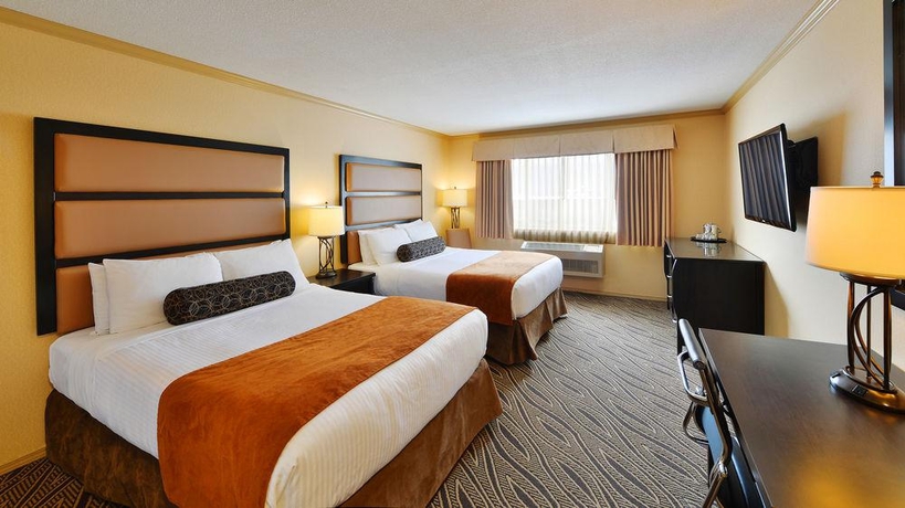 Imagen general del Hotel Prestige Inn Golden. Foto 3