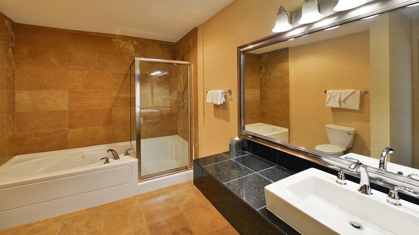 Imagen general del Hotel Prestige Inn Golden. Foto 15