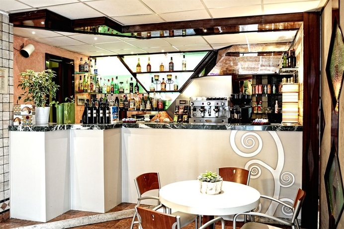 Imagen del bar/restaurante del Hotel Prestige, Montesilvano. Foto 2