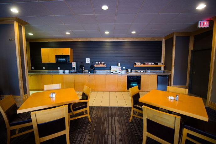 Imagen del bar/restaurante del Hotel Prestige Oceanview Prince Rupert. Foto 3