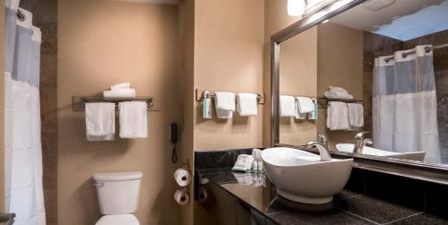 Imagen de la habitación del Hotel Prestige Radium Hot Springs Resort. Foto 5