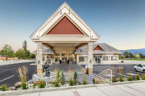 Imagen general del Hotel Prestige Radium Hot Springs Resort. Foto 2