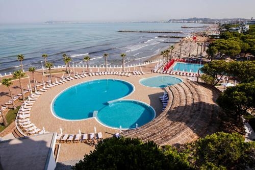 Imagen general del Hotel Prestige Resort, Golem. Foto 4