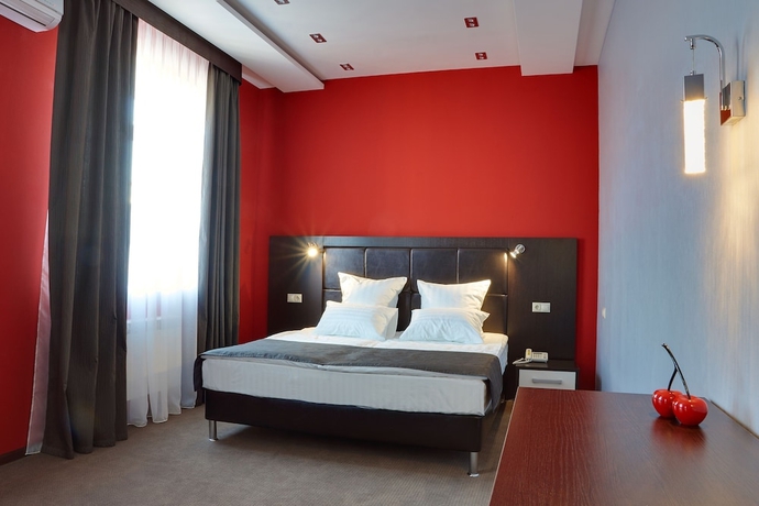 Imagen de la habitación del Hotel Prestige Seven Kings. Foto 7