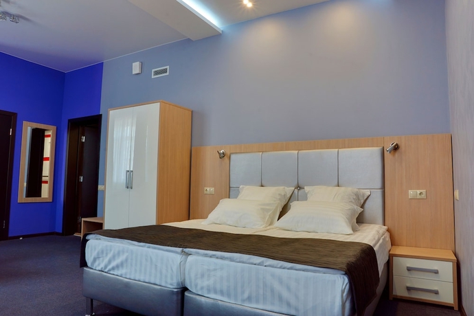 Imagen de la habitación del Hotel Prestige Seven Kings. Foto 9