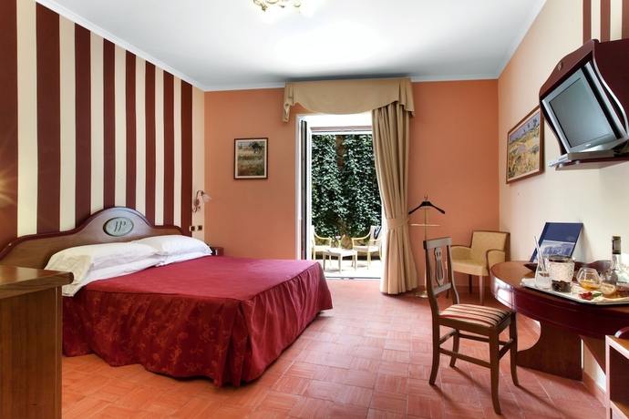 Imagen de la habitación del Hotel Prestige, Sorrento. Foto 10