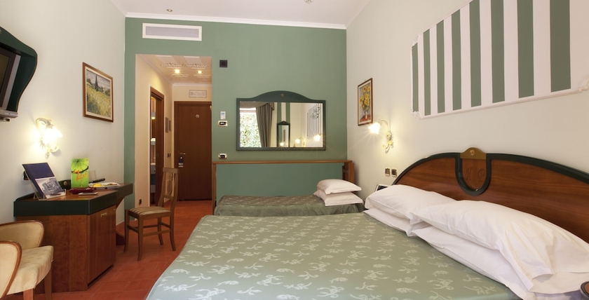 Imagen de la habitación del Hotel Prestige, Sorrento. Foto 11