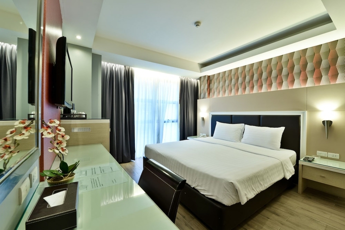 Imagen de la habitación del Hotel Prestige Suites Nana. Foto 2
