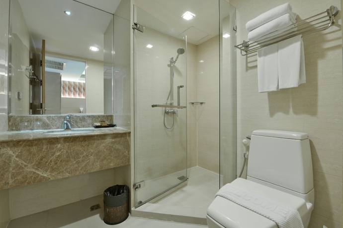 Imagen de la habitación del Hotel Prestige Suites Nana. Foto 14