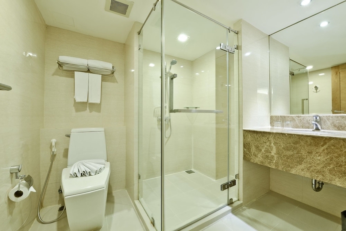 Imagen de la habitación del Hotel Prestige Suites Nana. Foto 15