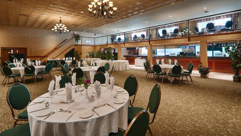 Imagen de los interiores del Hotel Prestige Vernon Lodge and Conference Centre. Foto 14