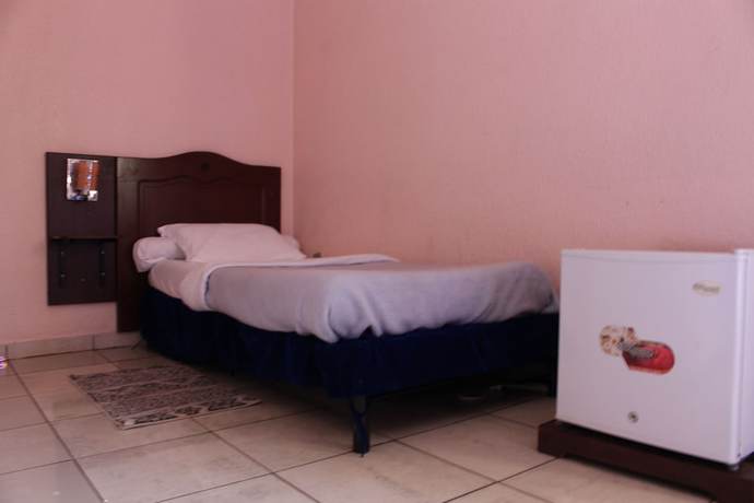 Imagen de la habitación del Hotel Prestige, Yaound&eacute;. Foto 10