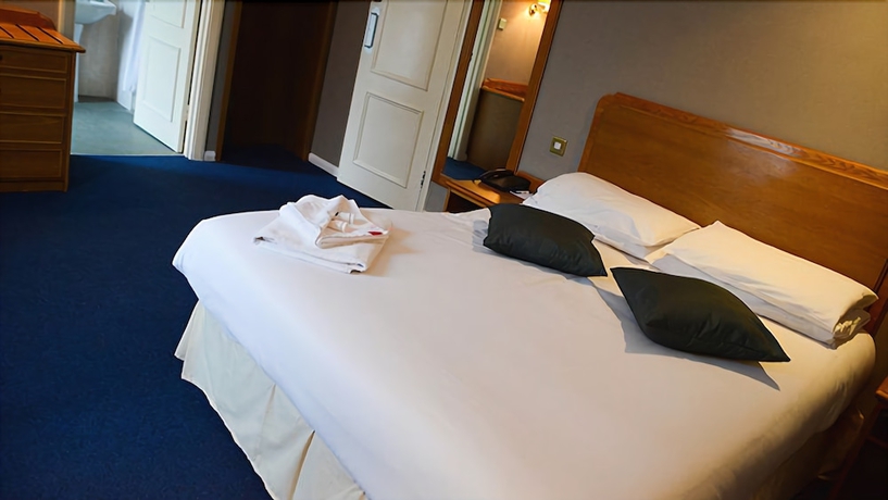 Imagen de la habitación del Hotel Preston Park. Foto 8