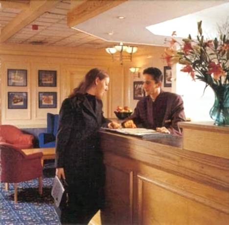 Imagen de los interiores del Hotel Preston Park. Foto 18