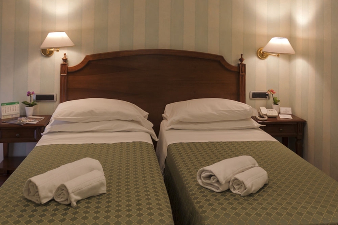 Imagen de la habitación del Hotel Pretoria, Potenza. Foto 7