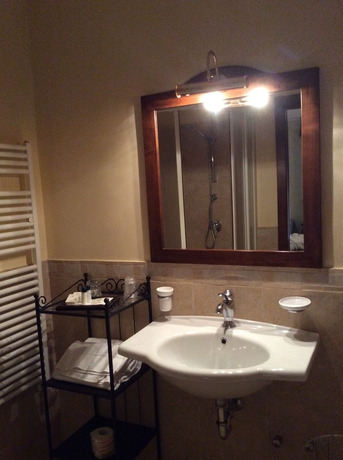 Imagen de la habitación del Hotel Pretoria, Potenza. Foto 8