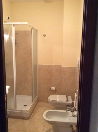 Imagen de la habitación del Hotel Pretoria, Potenza. Foto 10