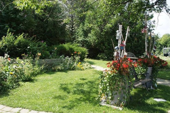 Imagen de los exteriores del Hotel Pretty River Valley Country Inn. Foto 11