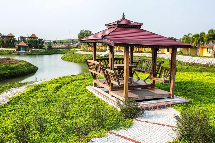 Imagen de los exteriores del Hotel Prew Lom Chom Nam. Foto 8